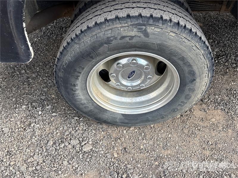 Ford F-350 4x4 Crew Cab Service Truck Kommunal-Sonderfahrzeuge