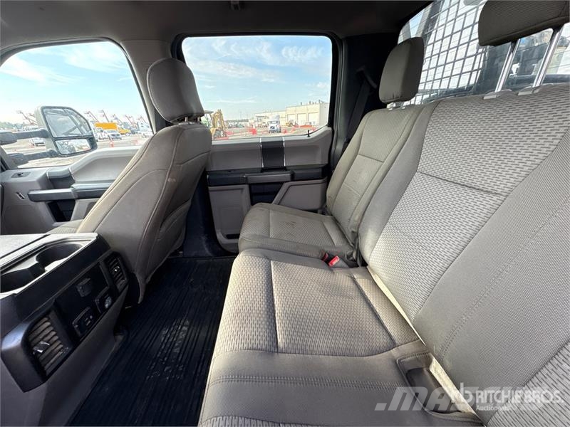 Ford F-350 4x4 Crew Cab Service Truck Kommunal-Sonderfahrzeuge