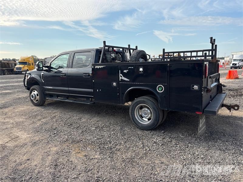 Ford F-350 4x4 Crew Cab Service Truck Kommunal-Sonderfahrzeuge