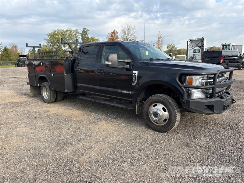 Ford F-350 4x4 Crew Cab Service Truck Kommunal-Sonderfahrzeuge