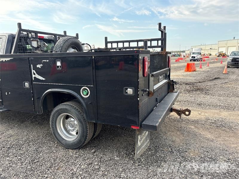 Ford F-350 4x4 Crew Cab Service Truck Kommunal-Sonderfahrzeuge