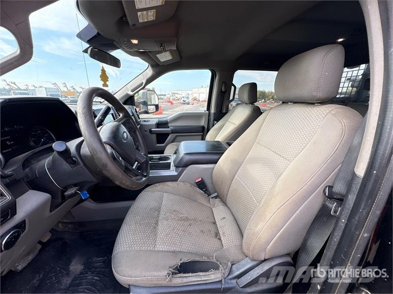 Ford F-350 4x4 Crew Cab Service Truck Kommunal-Sonderfahrzeuge