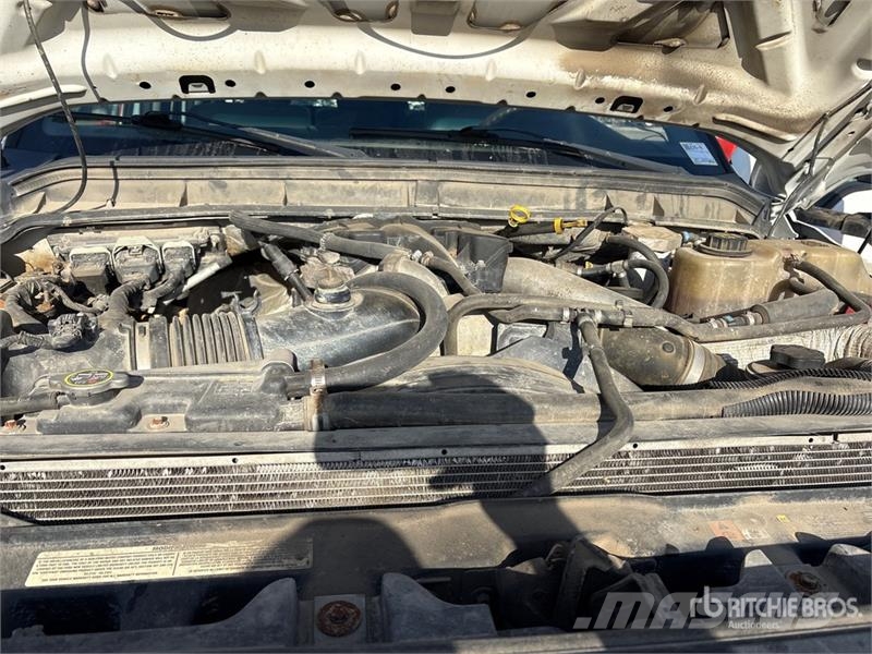 Ford F-350 4x4 Crew Cab Pickup 其他