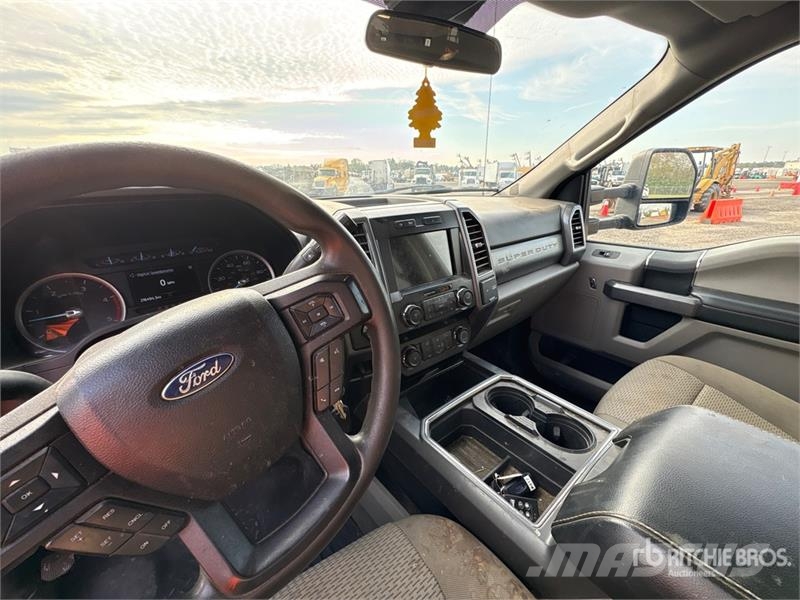 Ford F-350 4x4 Crew Cab Service Truck Kommunal-Sonderfahrzeuge