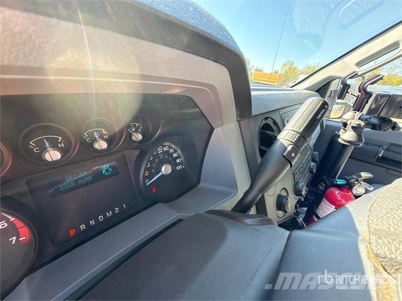 Ford F-350 4x4 Extended Cab Service Truck Komunalna vozila