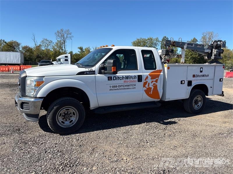 Ford F-350 4x4 Extended Cab Service Truck Komunalna vozila