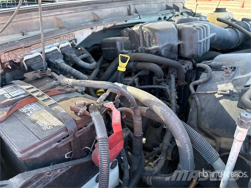 Ford F-350 4x4 Extended Cab Service Truck Komunalna vozila