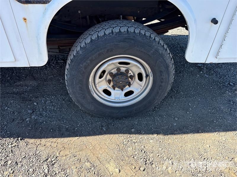 Ford F-350 4x4 Extended Cab Service Truck Komunalna vozila