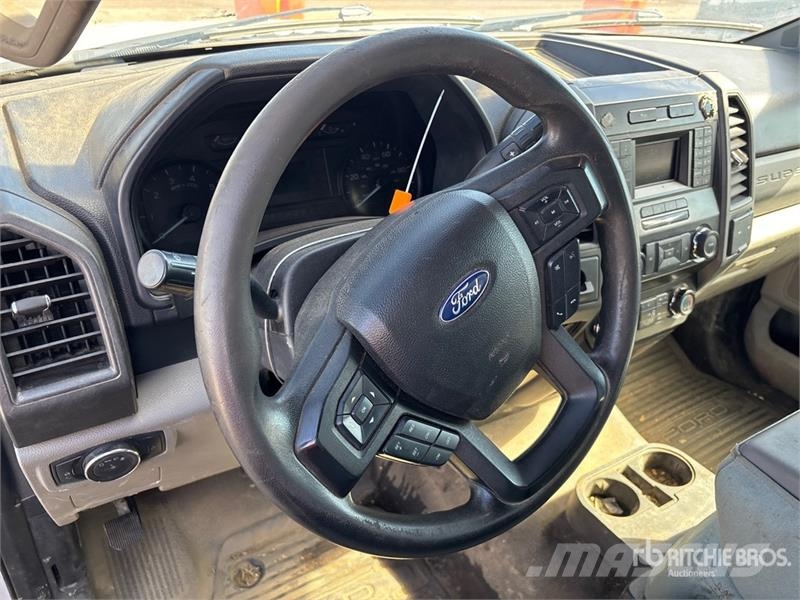 Ford F-350 XL 4x2 Utility Truck Pickup/Pritschenwagen