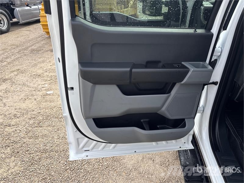 Ford F-350 XL 4x4 Crew Cab Pickup Άλλα Vans