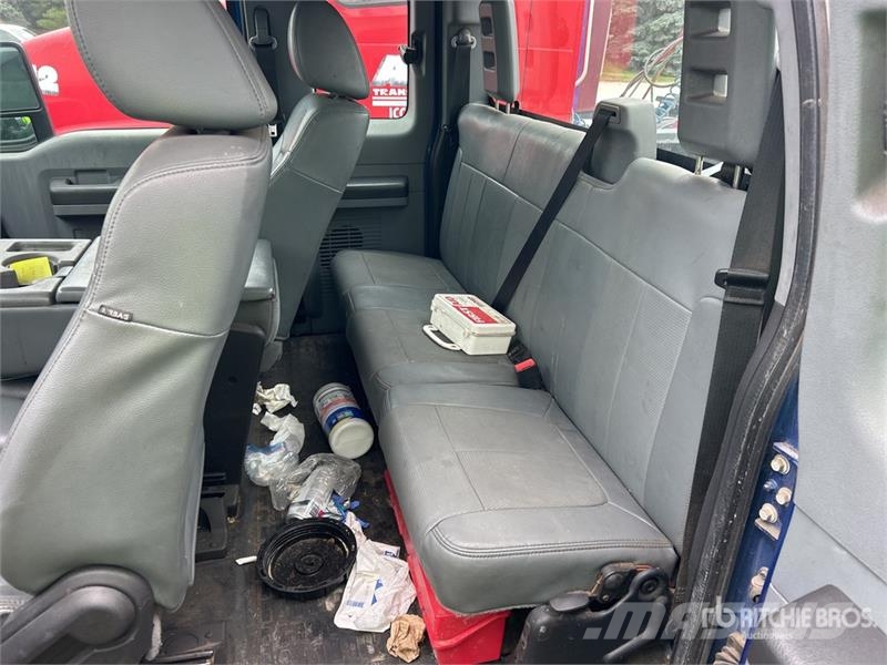 Ford F-350 XL 4x4 Extended Cab Pickup Furgoni altro