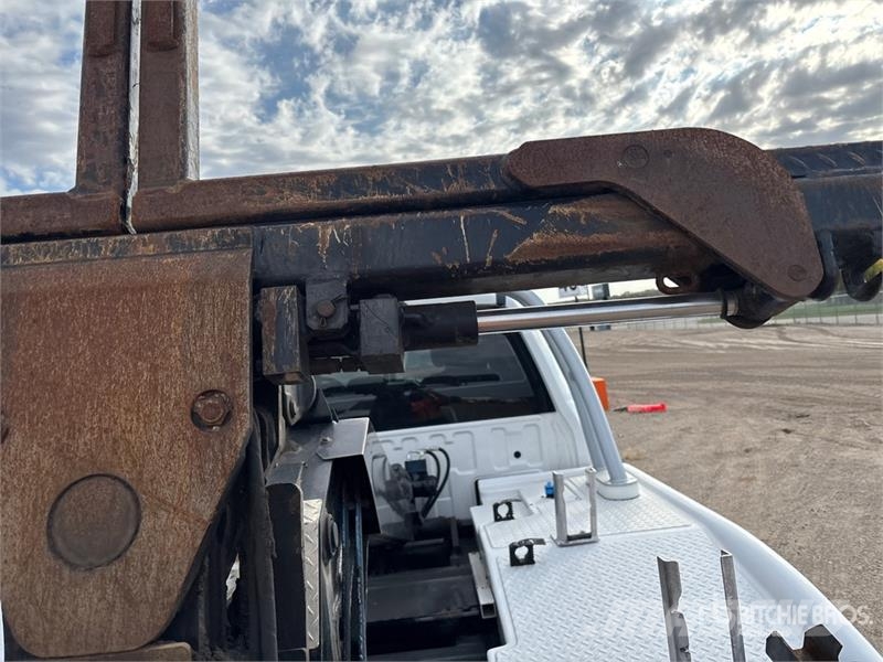 Ford F-350 XL 4x4 Extended Cab Tow Truck Evakuators ar manipulatoru