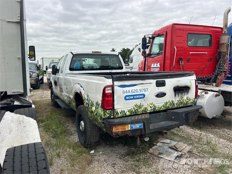 Ford F-350 XL 4x4 Extended Cab Pickup Furgoni altro