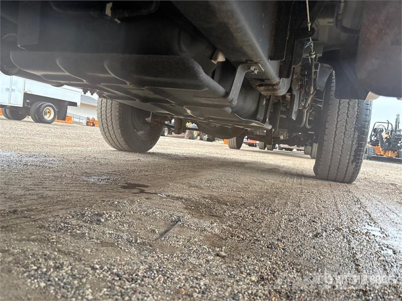 Ford F-350 XL 4x4 Extended Cab Pickup أخرى