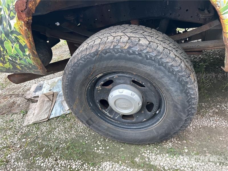 Ford F-350 XL 4x4 Extended Cab Pickup Furgoni altro