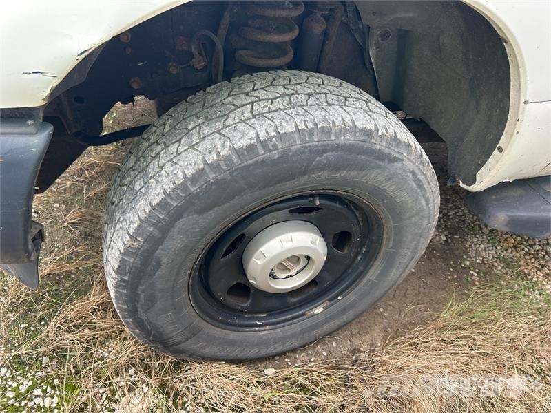 Ford F-350 XL 4x4 Extended Cab Pickup Furgoni altro