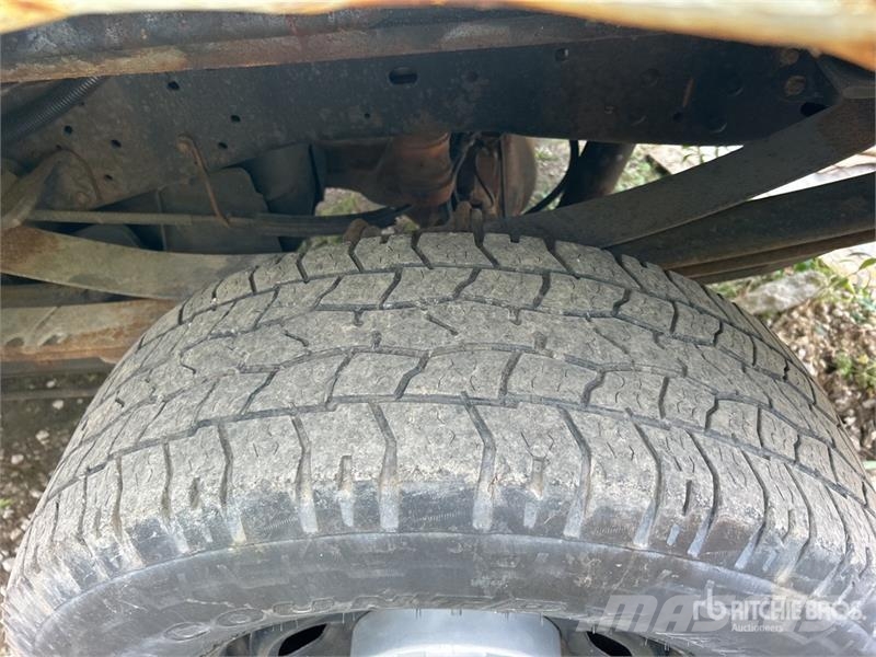 Ford F-350 XL 4x4 Extended Cab Pickup Furgoni altro