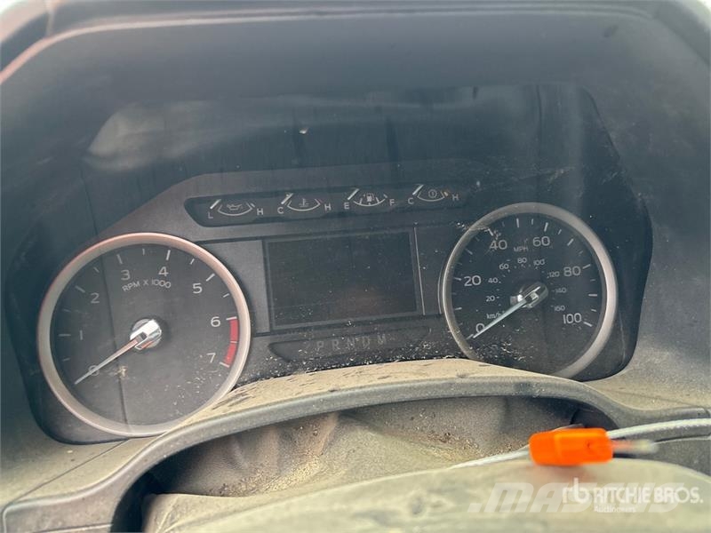 Ford F-350 XL 4x4 Extended Cab Pickup أخرى