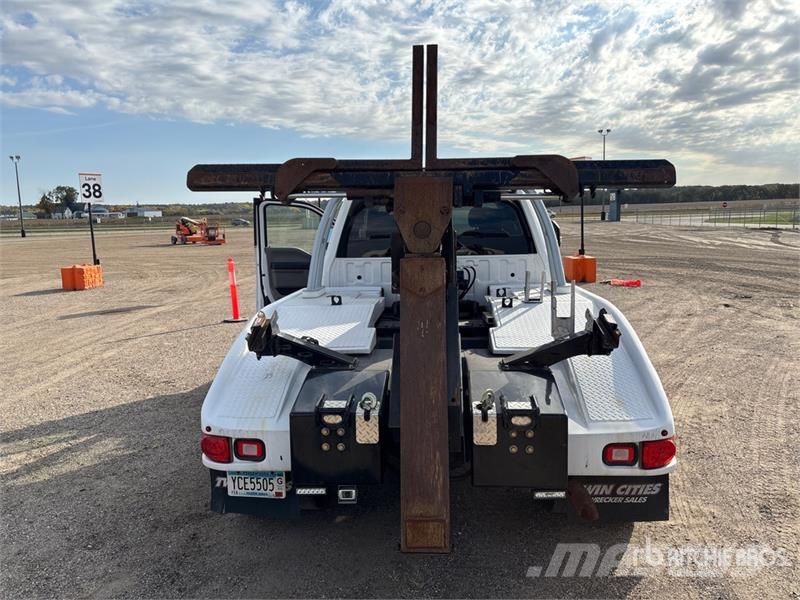 Ford F-350 XL 4x4 Extended Cab Tow Truck Evakuators ar manipulatoru