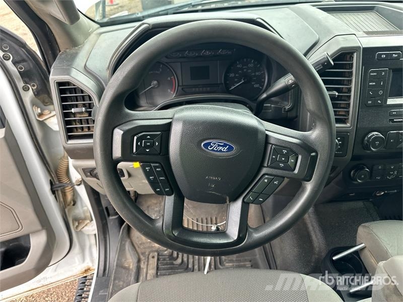 Ford F-350 XL XL 4x4 Crew Cab Pickup 其他