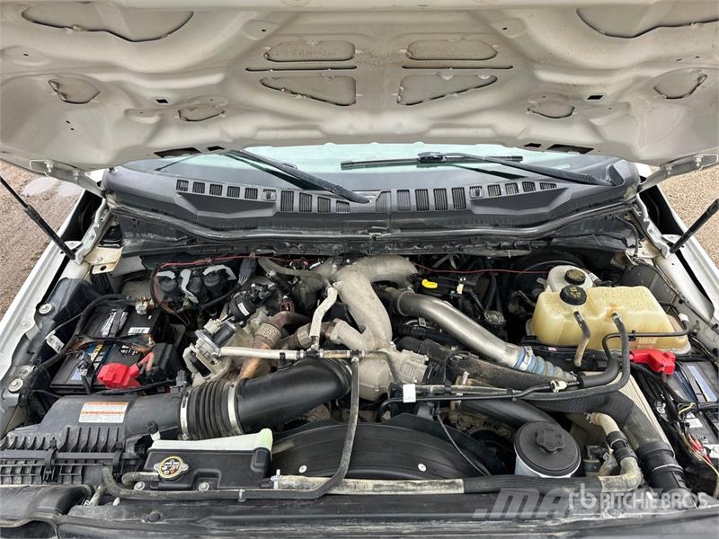 Ford F-350 XL XL 4x4 Crew Cab Pickup 其他