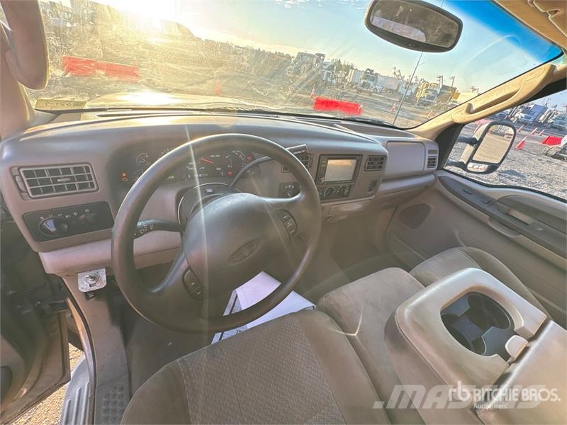 Ford F-350 XLT 4x4 Crew Cab Pickup Прочие фургоны