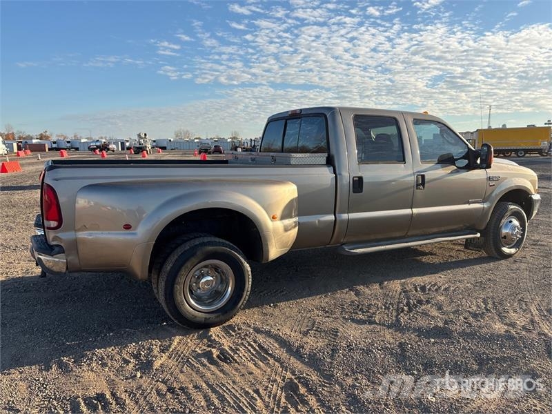 Ford F-350 XLT 4x4 Crew Cab Pickup Прочие фургоны