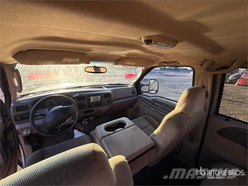 Ford F-350 XLT 4x4 Crew Cab Pickup Прочие фургоны