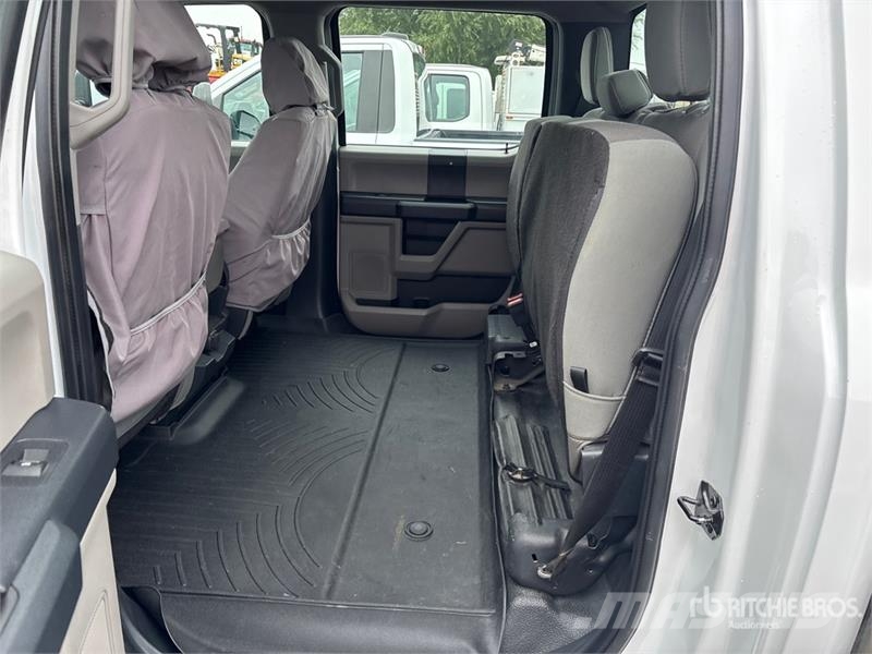Ford F-350 XLT 4x4 Crew Cab Pickup Citi