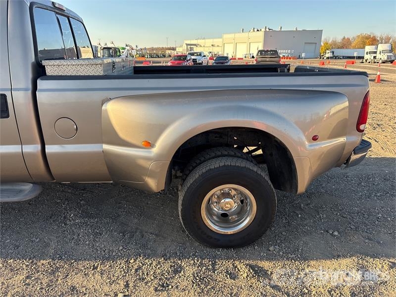 Ford F-350 XLT 4x4 Crew Cab Pickup Прочие фургоны