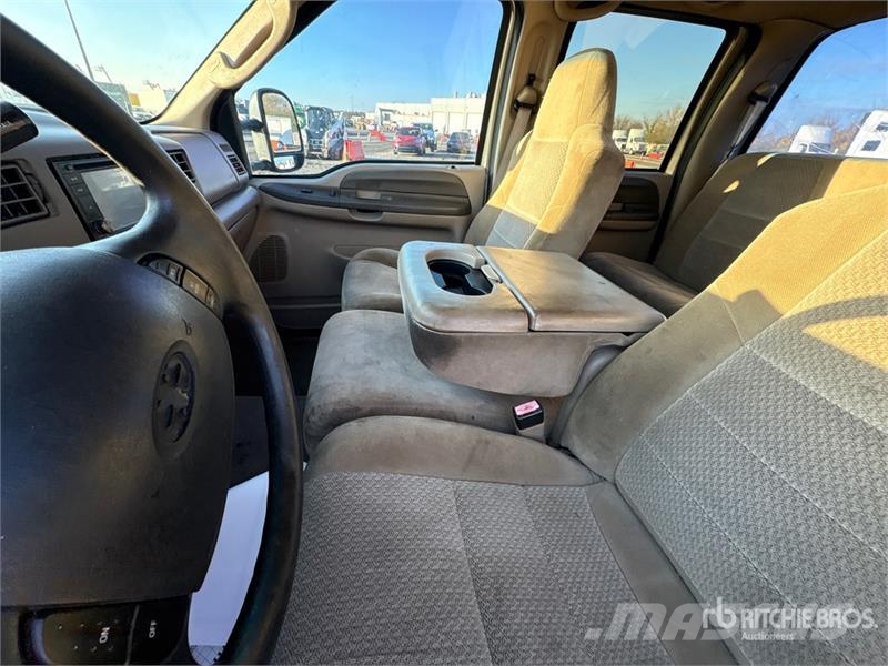 Ford F-350 XLT 4x4 Crew Cab Pickup Прочие фургоны