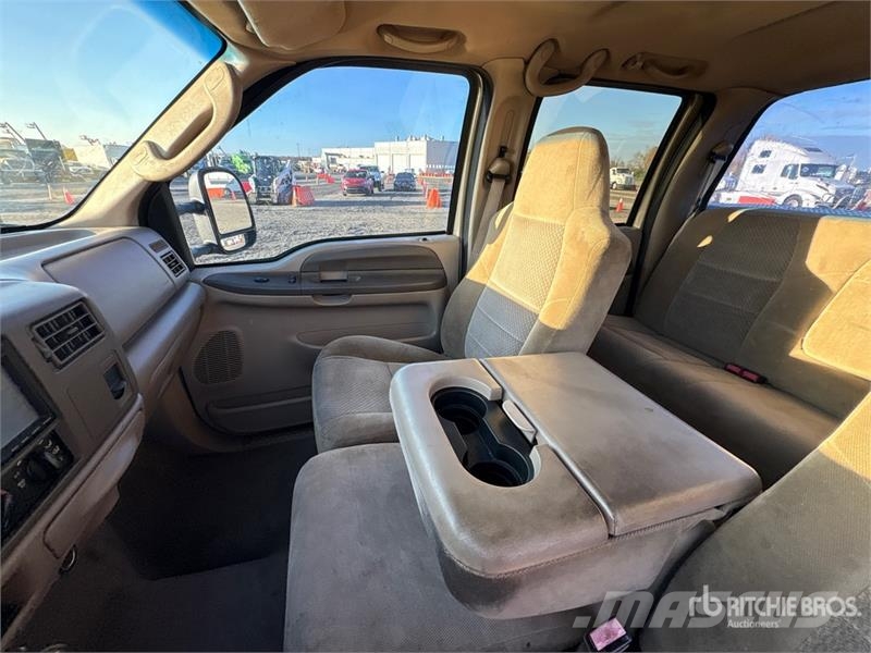 Ford F-350 XLT 4x4 Crew Cab Pickup Прочие фургоны