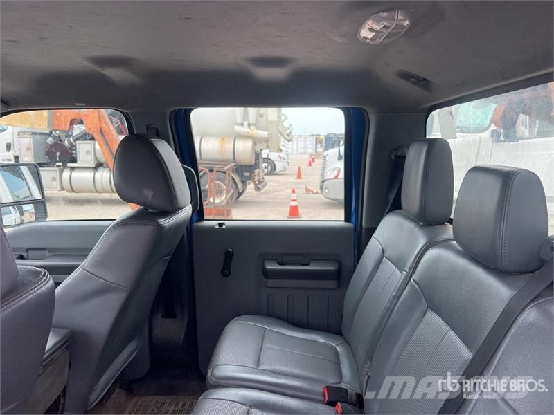 Ford F-450 ダンプ