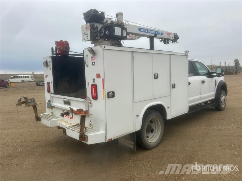 Ford F-450 Pilsētas atkritumvedēji