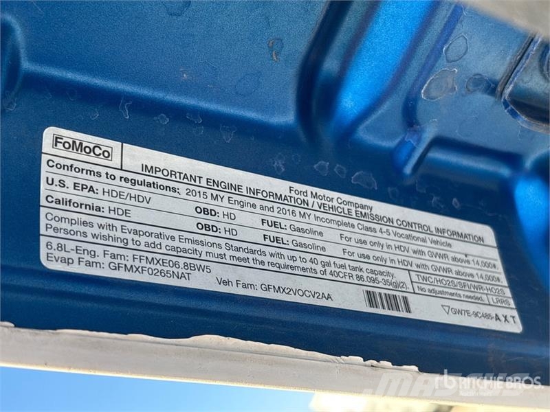 Ford F-450 Pritschenwagen/Pritschenwagen mit Seitenklappe