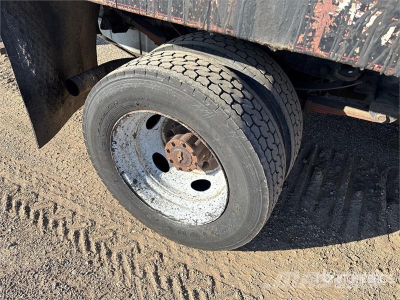 Ford F-450 Грузовики-платформы/боковая разгрузка