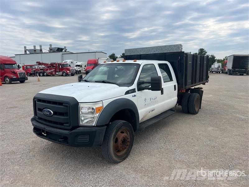Ford F-450 ダンプ
