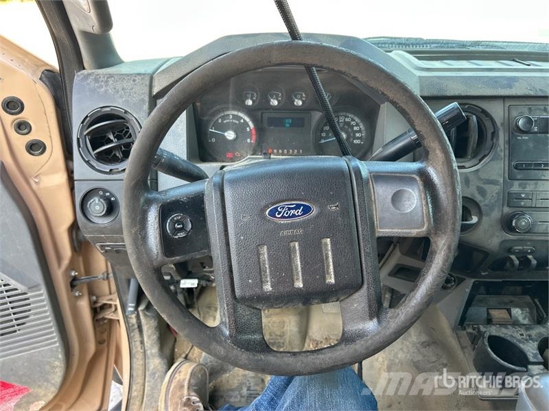 Ford F-450 Savivarčių priekabų vilkikai