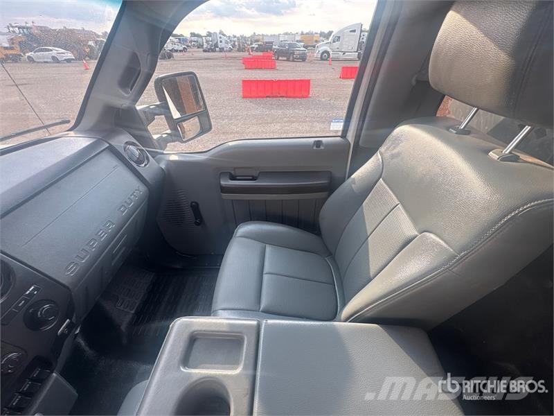 Ford F-450 Platte bakwagens