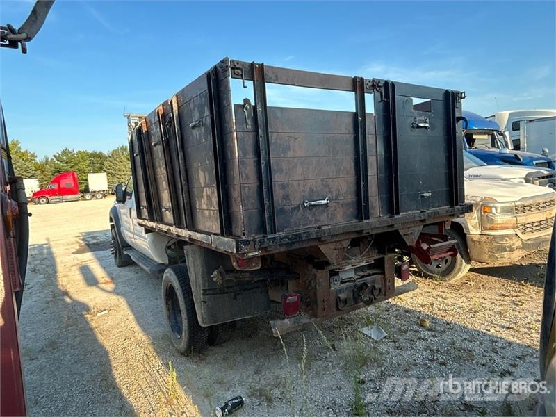 Ford F-450 Savivarčių priekabų vilkikai