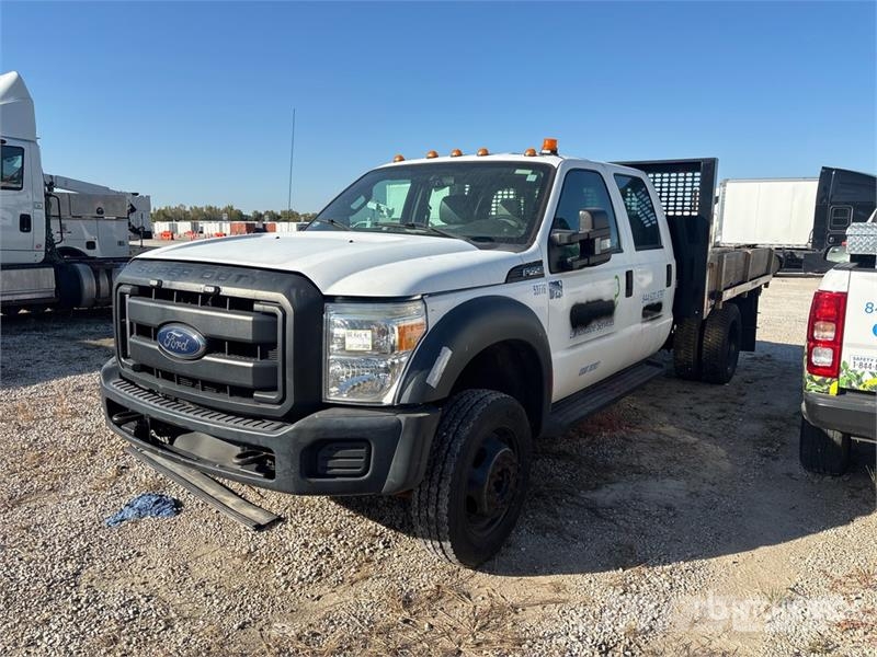 Ford F-450 Pritschenwagen/Pritschenwagen mit Seitenklappe