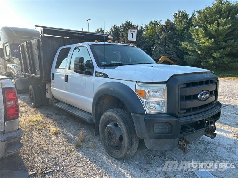 Ford F-450 Savivarčių priekabų vilkikai