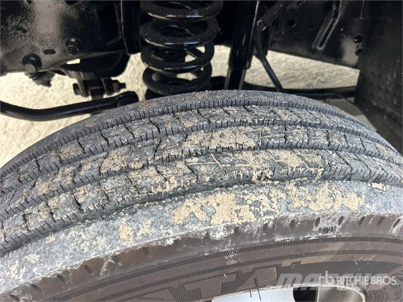 Ford F-450 Pritschenwagen/Pritschenwagen mit Seitenklappe