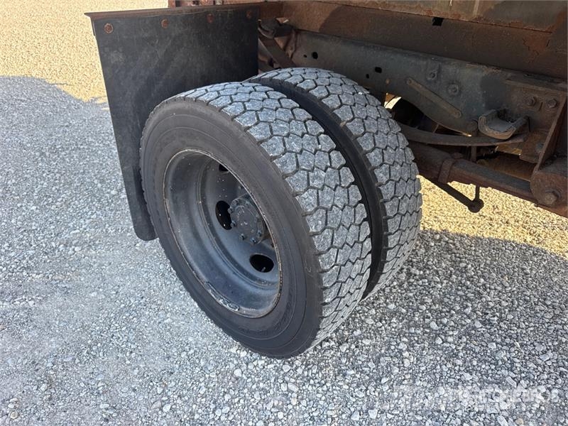Ford F-450 Tipper trucks