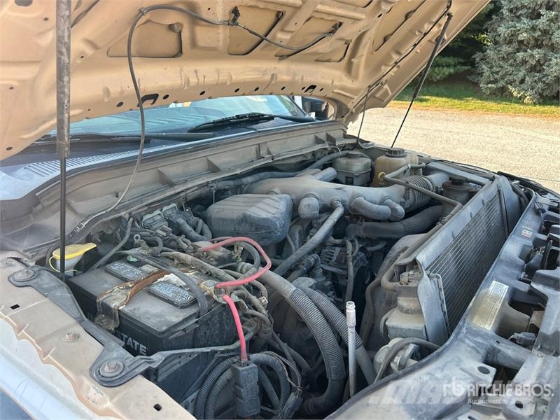 Ford F-450 Savivarčių priekabų vilkikai