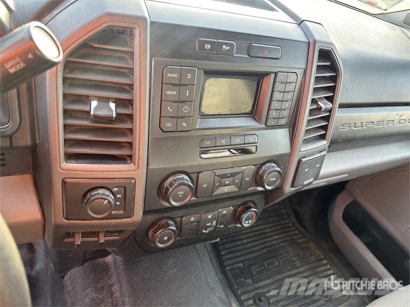 Ford F-450 Kamioni sa otvorenim sandukom