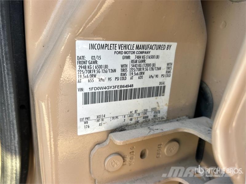 Ford F-450 Savivarčių priekabų vilkikai
