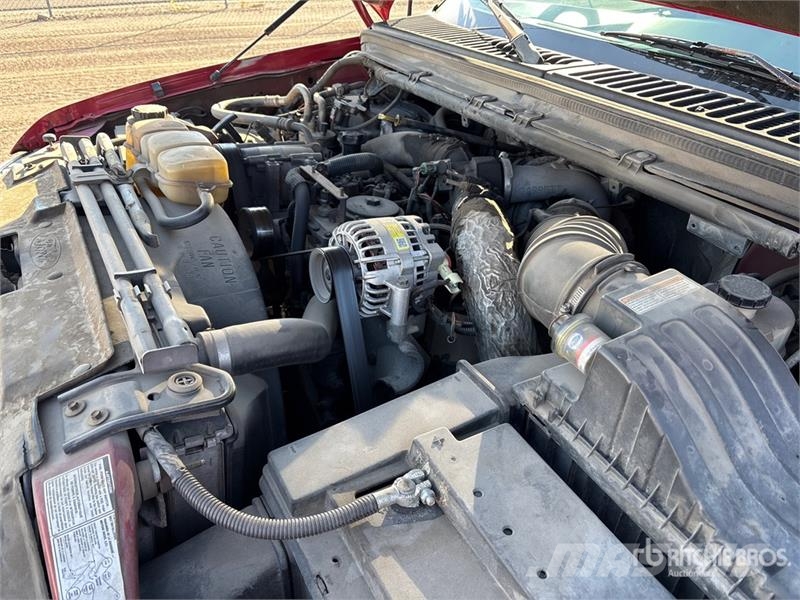 Ford F-450 Грузовики-платформы/боковая разгрузка