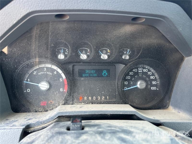 Ford F-450 Savivarčių priekabų vilkikai