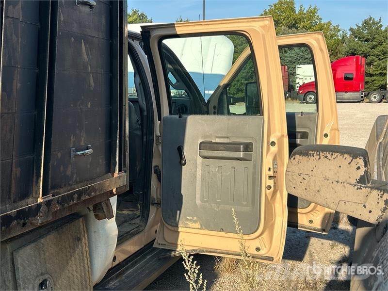 Ford F-450 Savivarčių priekabų vilkikai